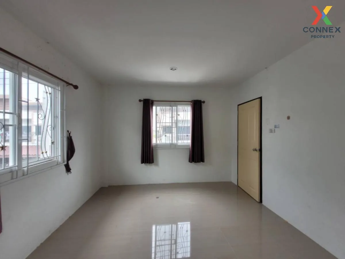 For Sale Townhouse/Townhome  , Sukjai Villa 9 , corner unit , Don