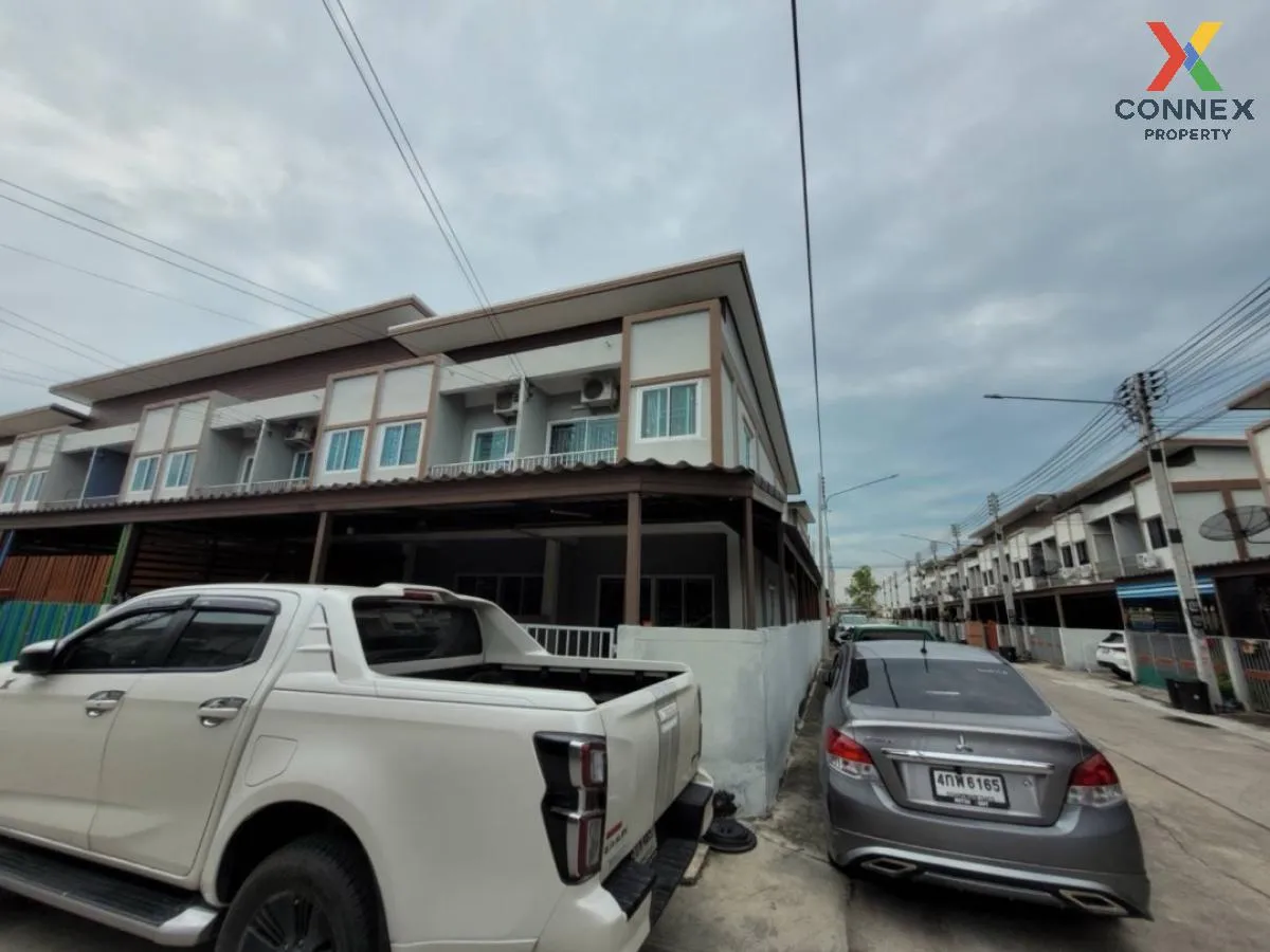 For Sale Townhouse/Townhome  , Sukjai Villa 9 , corner unit , Don 3