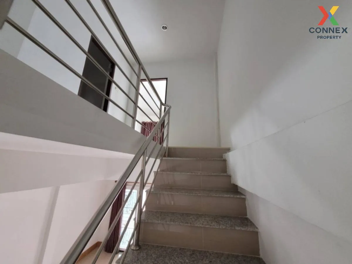 For Sale Townhouse/Townhome  , Sukjai Villa 9 , corner unit , Don
