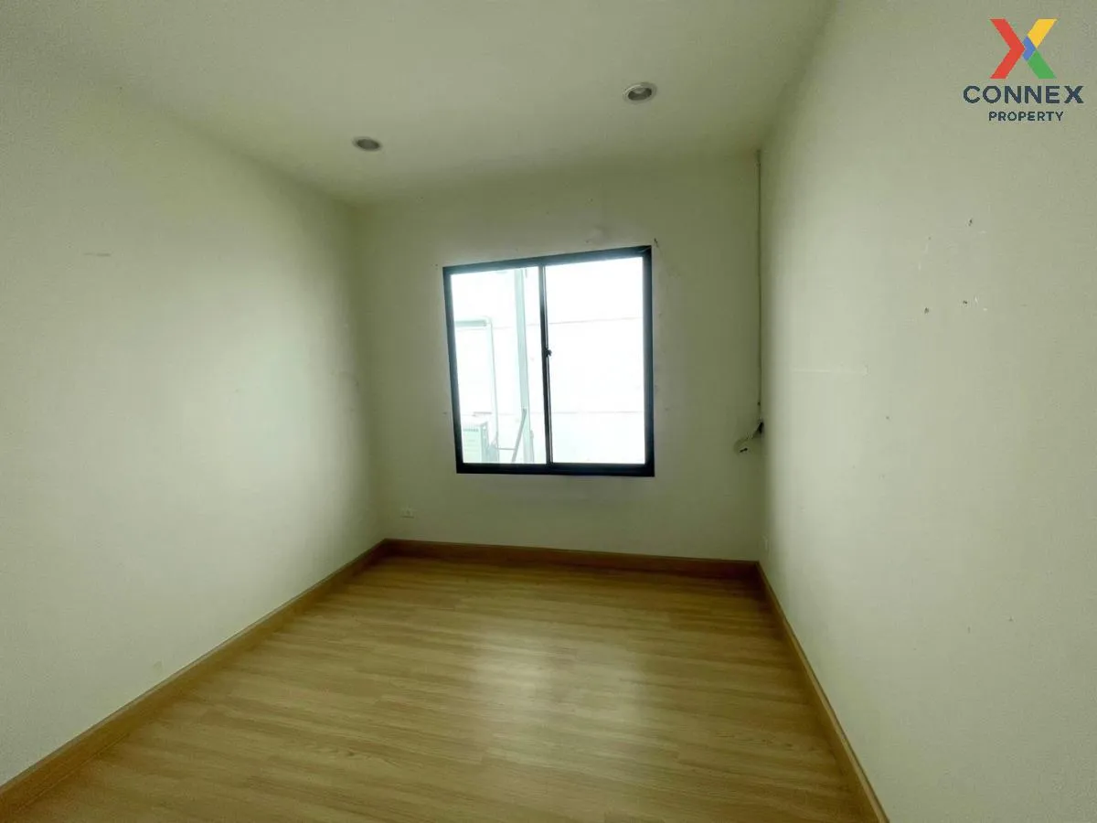 For Sale Townhouse/Townhome  , IFIELD BANGNA , Dok Mai , Prawet ,
