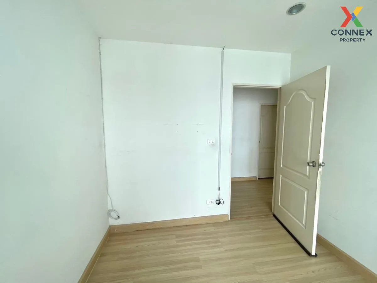 For Sale Townhouse/Townhome  , IFIELD BANGNA , Dok Mai , Prawet ,