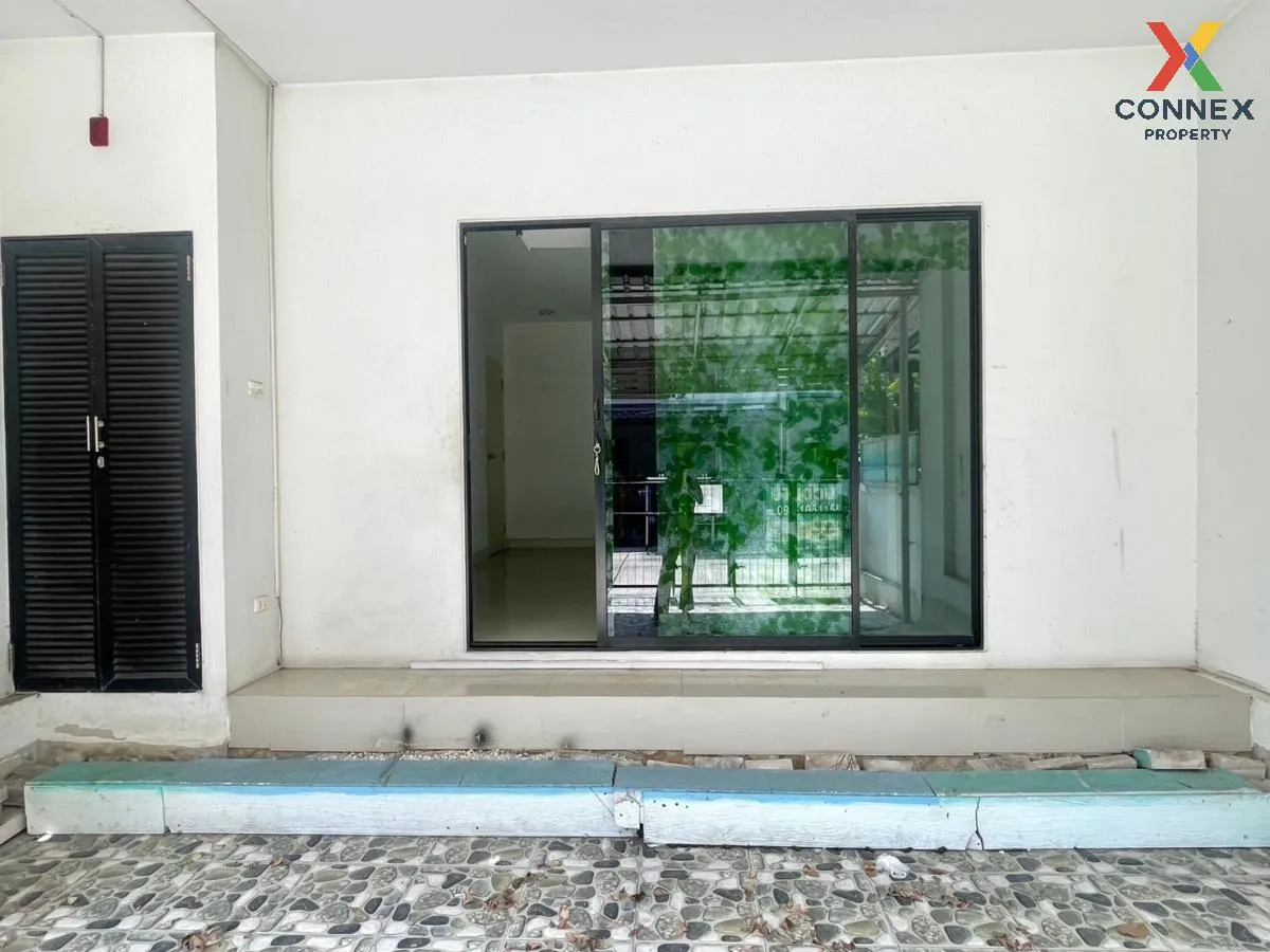 For Sale Townhouse/Townhome  , IFIELD BANGNA , Dok Mai , Prawet ,