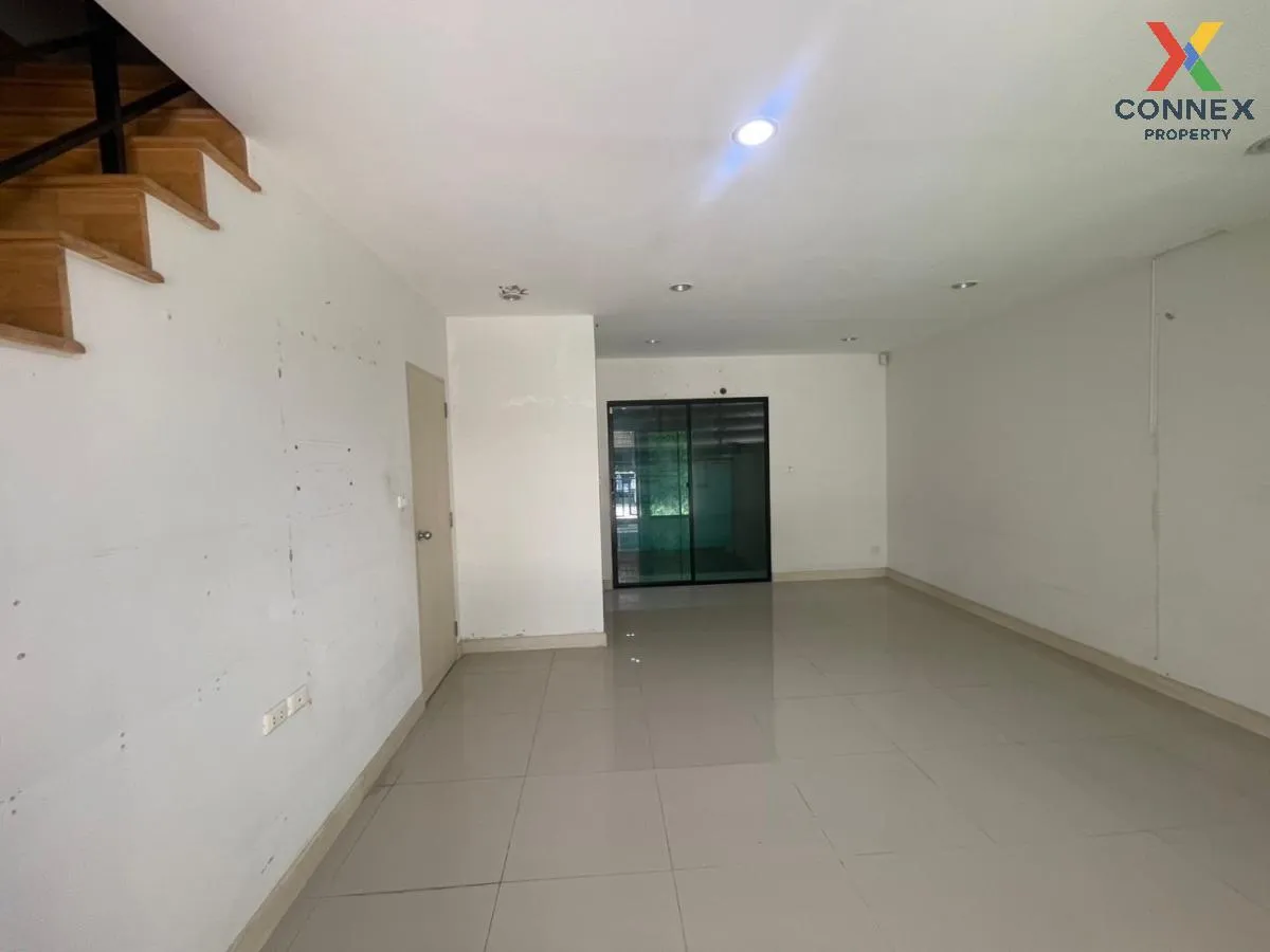 For Sale Townhouse/Townhome  , IFIELD BANGNA , Dok Mai , Prawet ,