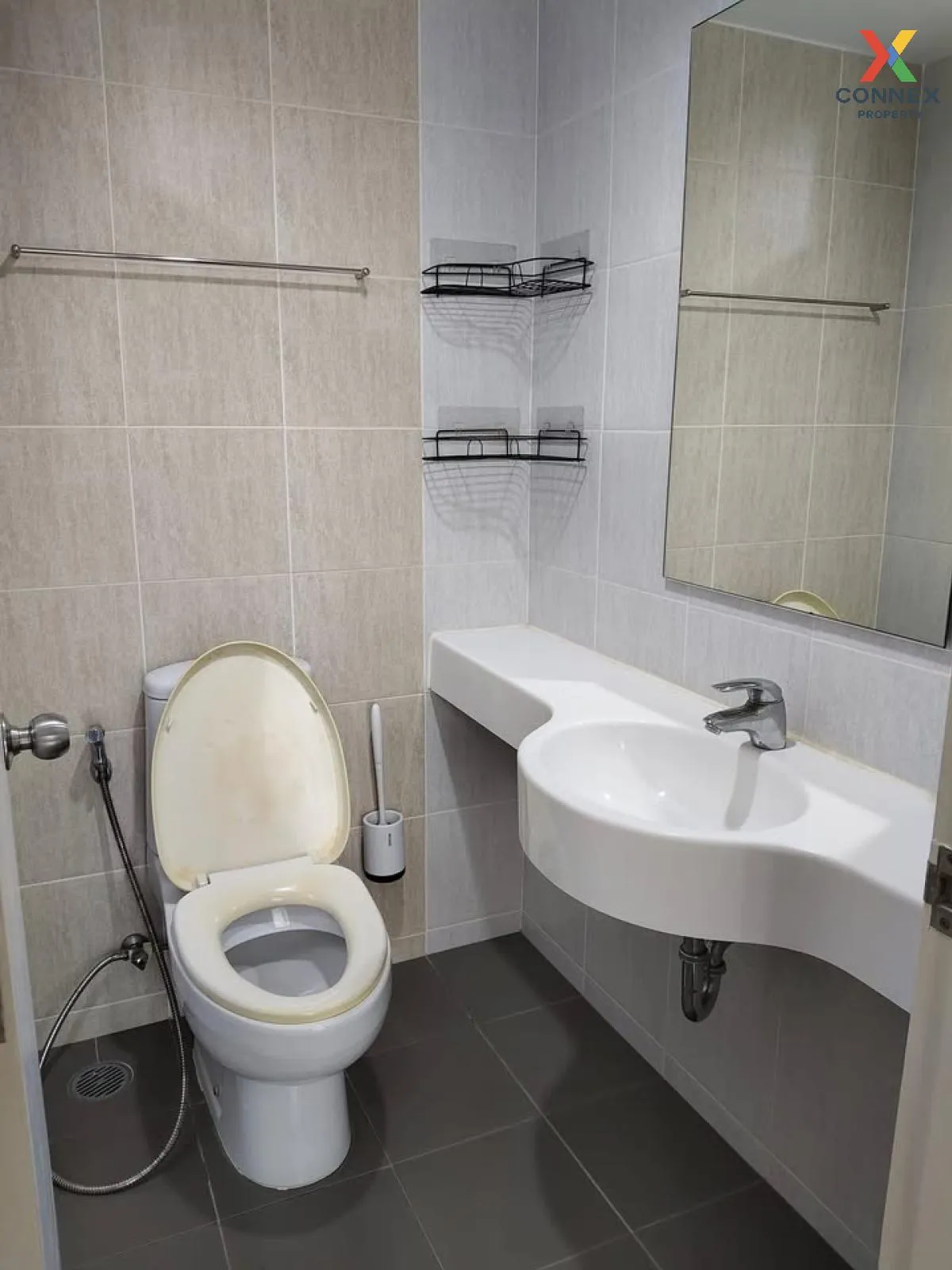 เช่าคอนโด  ลุมพินี เพลส สุขสวัสดิ์ - พระราม 2 จอมพล  เขต จอมทอง ก