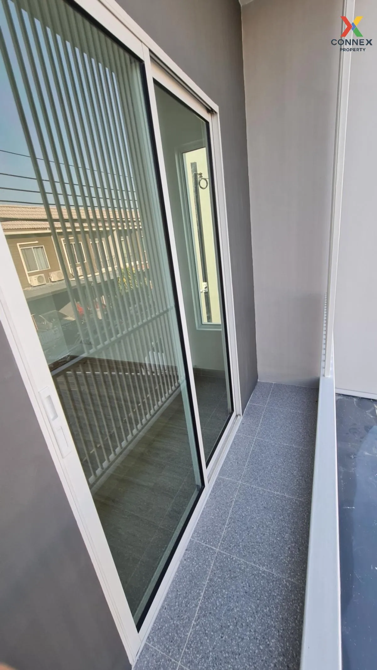 ขายทาวน์เฮ้าส์/ทาวน์โฮม  เดอะ คัลเลอร์ส วงแหวนฯ - รามอินทรา 3 บาง