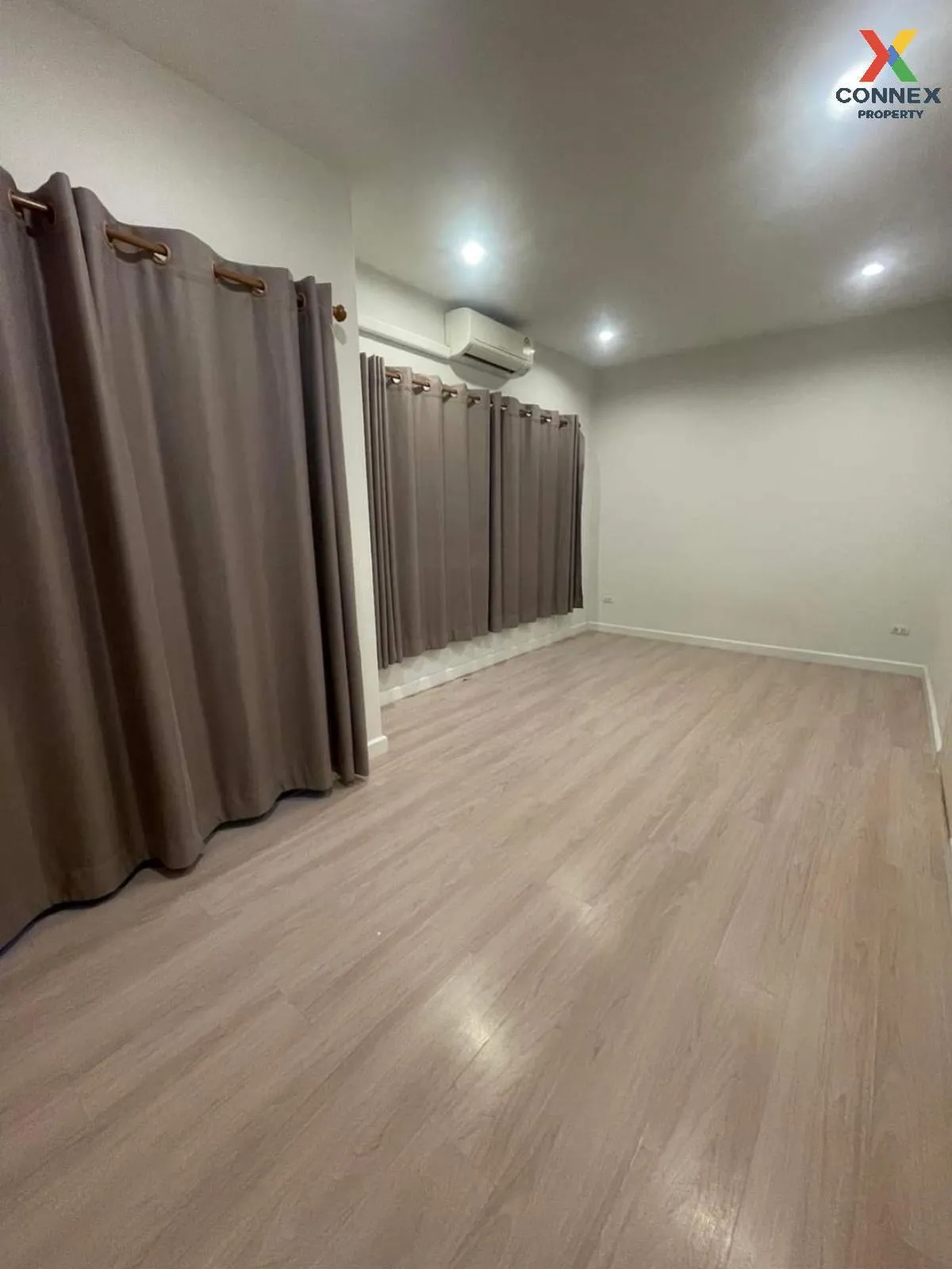 For Sale Townhouse/Townhome  , STORIES ONNUCH - WONGWAEN , Dok Ma