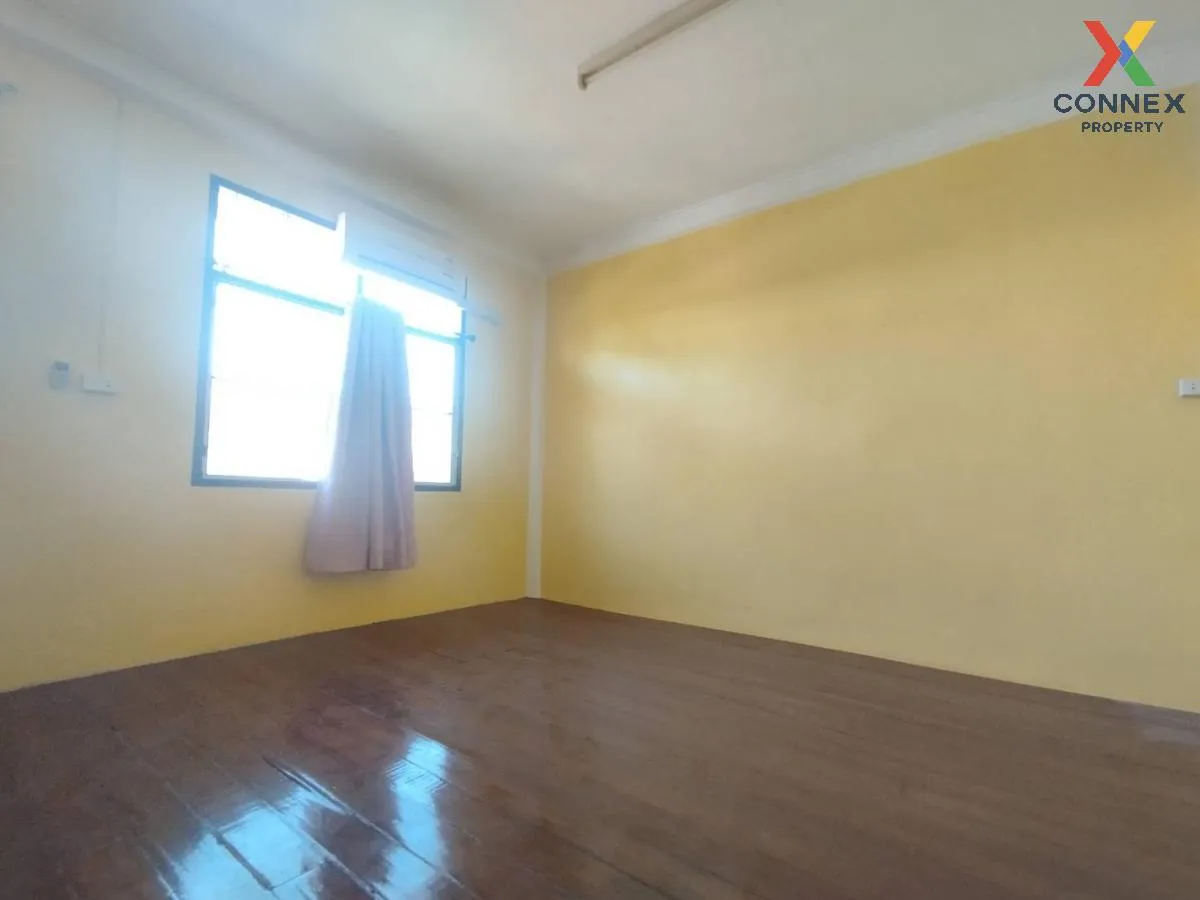 For Sale 2-storey townhouse Soi Dan Samrong 56/1 Samut Prakan , S