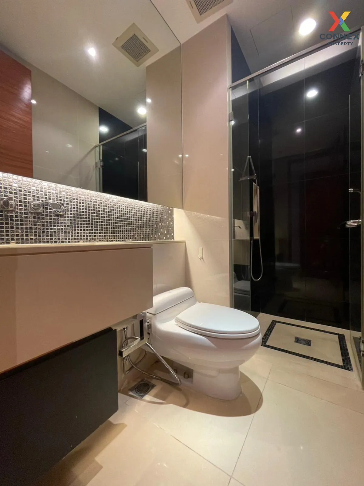 For Sale Condo , The Address Sukhumvit 28 , high floor , BTS-Phro