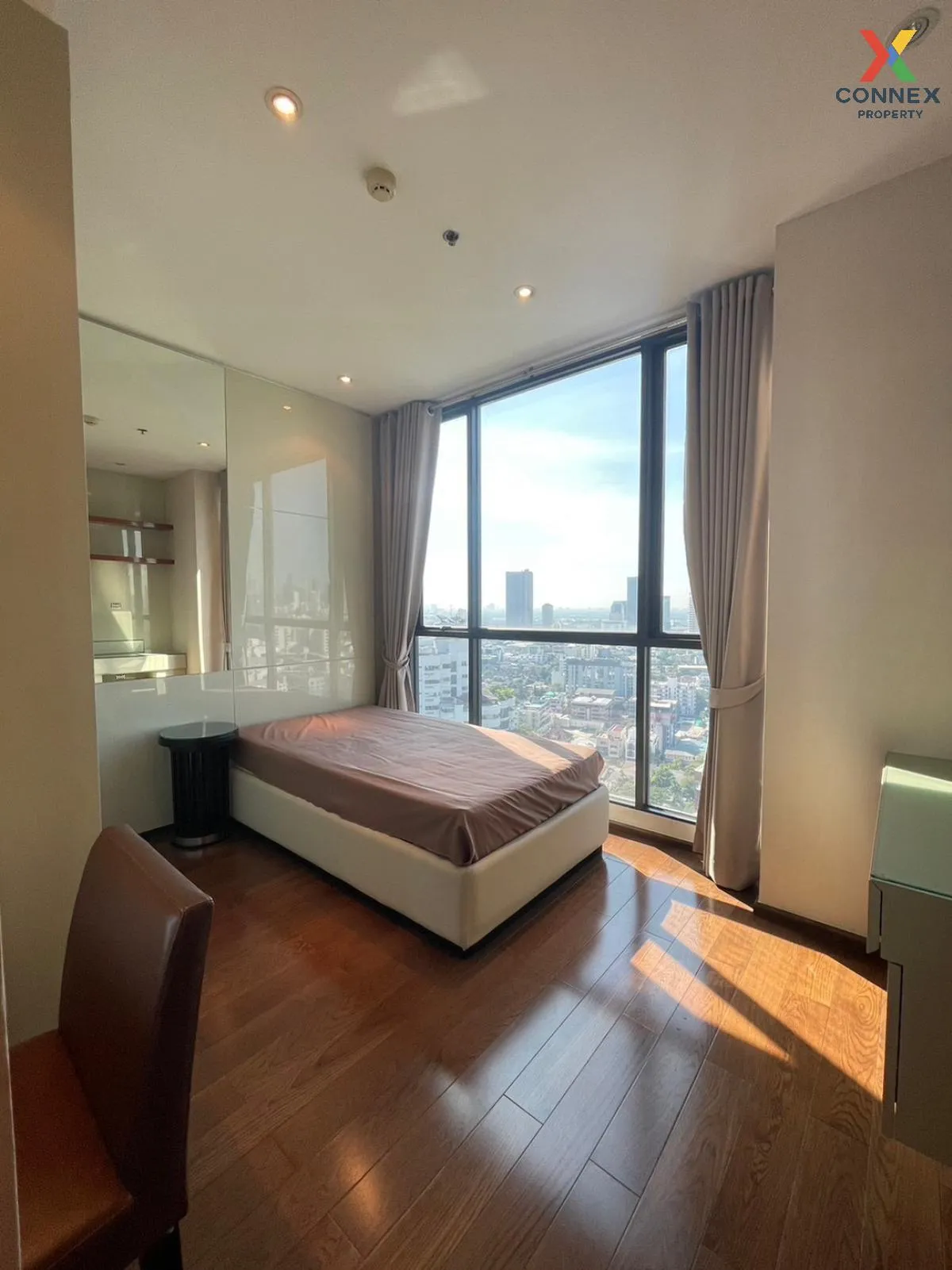 For Sale Condo , The Address Sukhumvit 28 , high floor , BTS-Phro 2