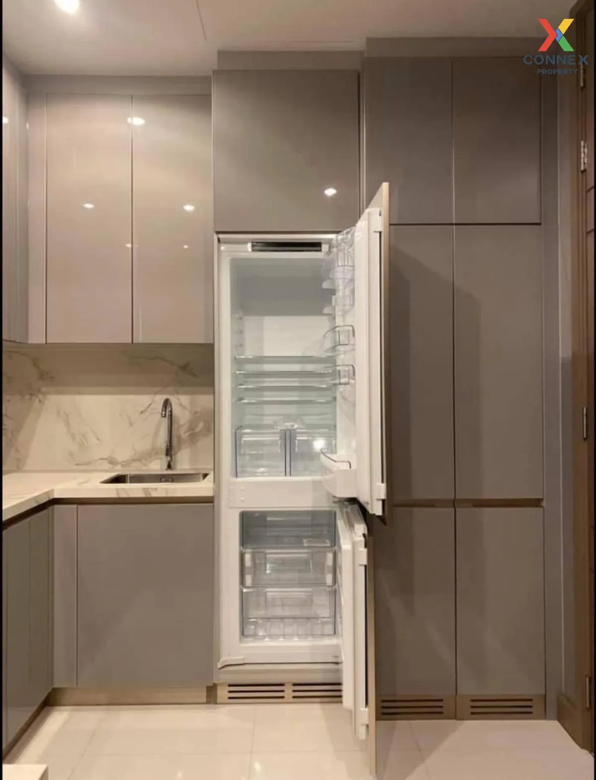 เช่าคอนโด  ดิ เอส แอท สิงห์คอมเพล็กซ์ MRT-เพชรบุรี บางกะปิ เขต ห้