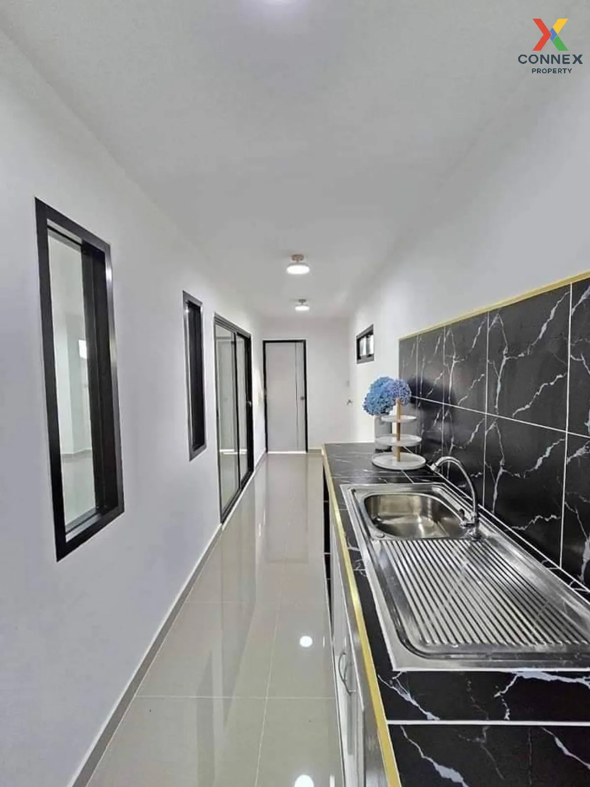 ขายทาวน์เฮ้าส์/ทาวน์โฮม  บ้านคันทรีพาร์ค 15 รีโนเวทใหม่ บางโพธิ์เ