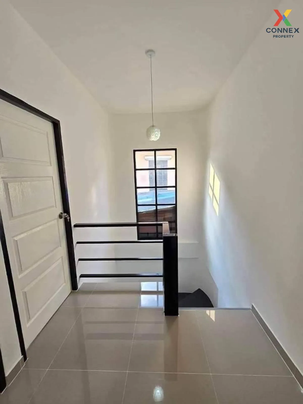 ขายทาวน์เฮ้าส์/ทาวน์โฮม  บ้านคันทรีพาร์ค 15 รีโนเวทใหม่ บางโพธิ์เ