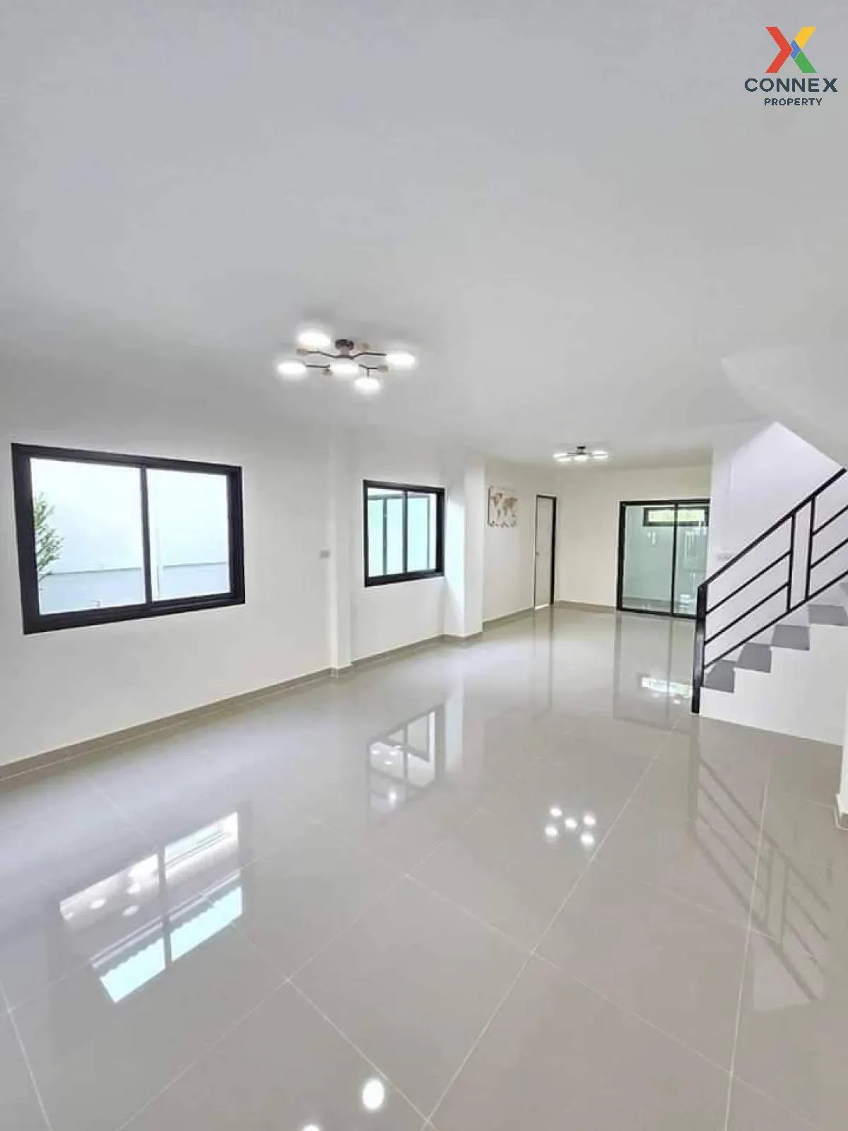 ขายทาวน์เฮ้าส์/ทาวน์โฮม  บ้านคันทรีพาร์ค 15 รีโนเวทใหม่ บางโพธิ์เ