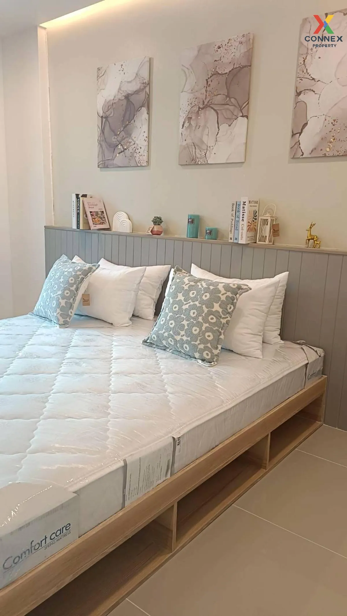 For Sale Townhouse/Townhome  , Sena Vila 91 , newly renovated , P