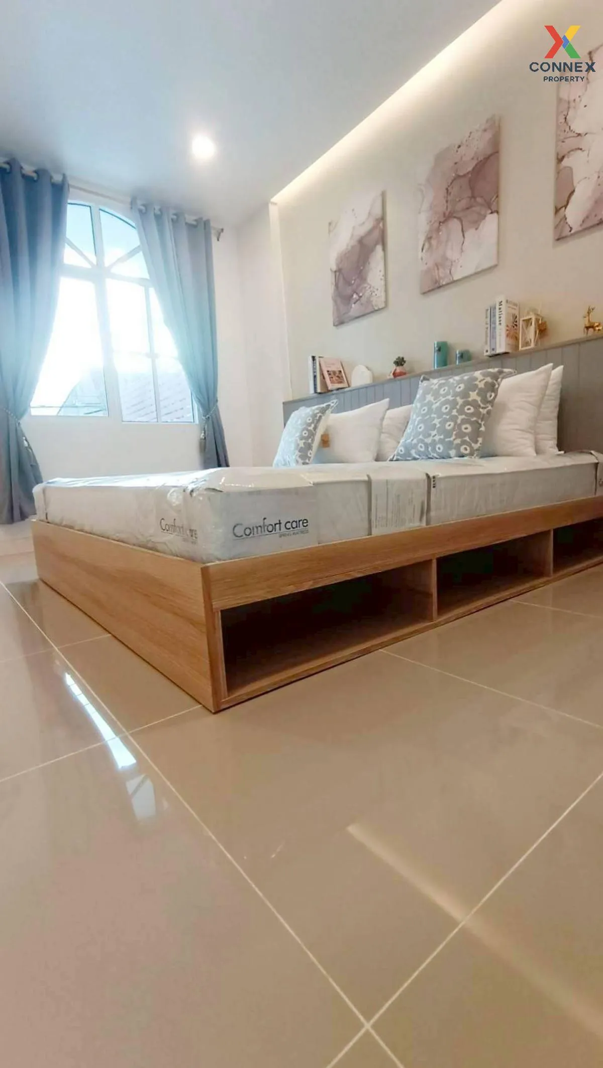 For Sale Townhouse/Townhome  , Sena Vila 91 , newly renovated , P