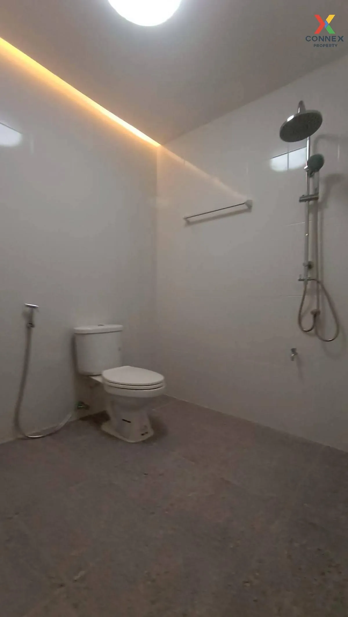 For Sale Townhouse/Townhome  , Sena Vila 91 , newly renovated , P