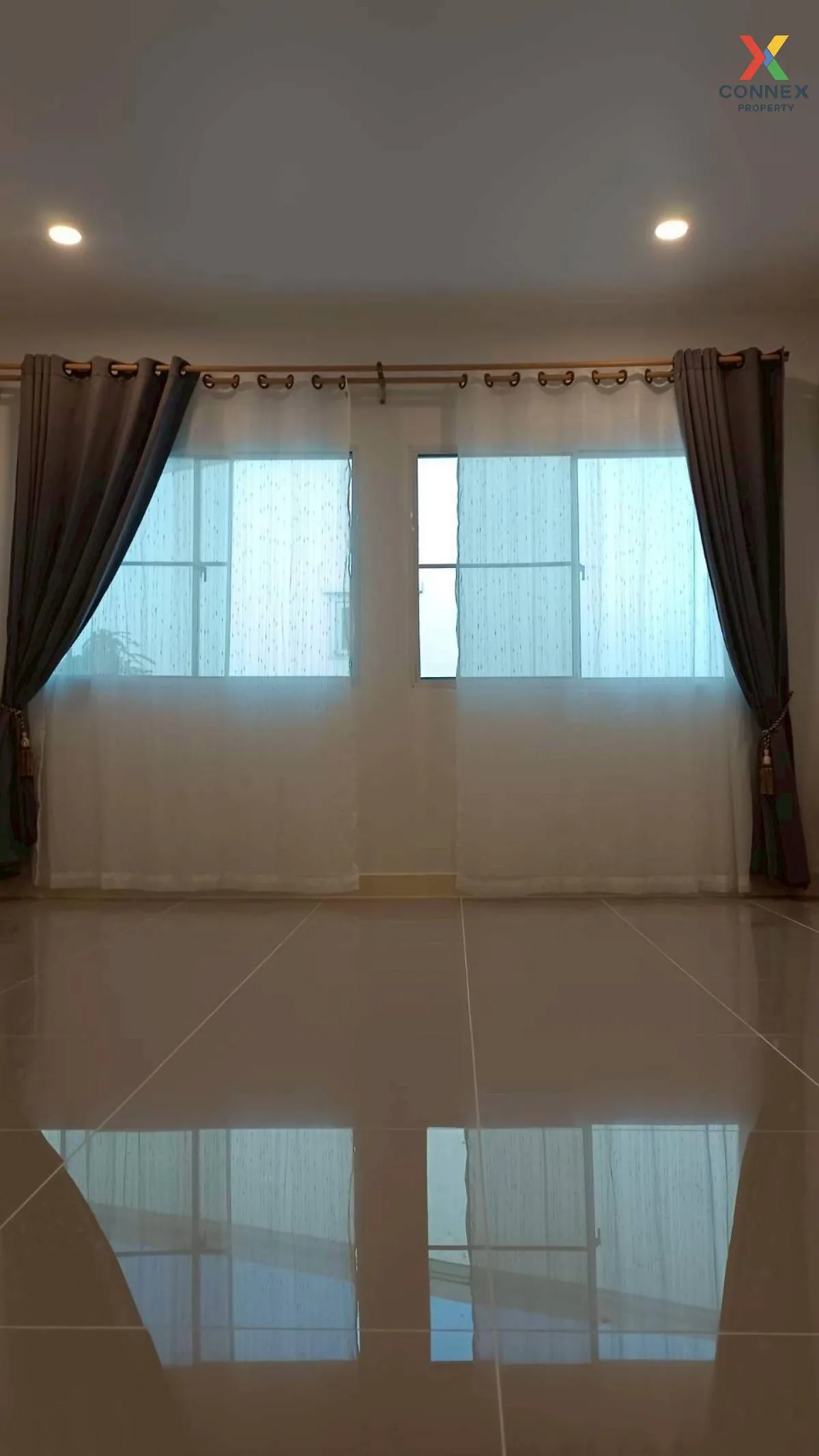 For Sale Townhouse/Townhome  , Sena Vila 91 , newly renovated , P