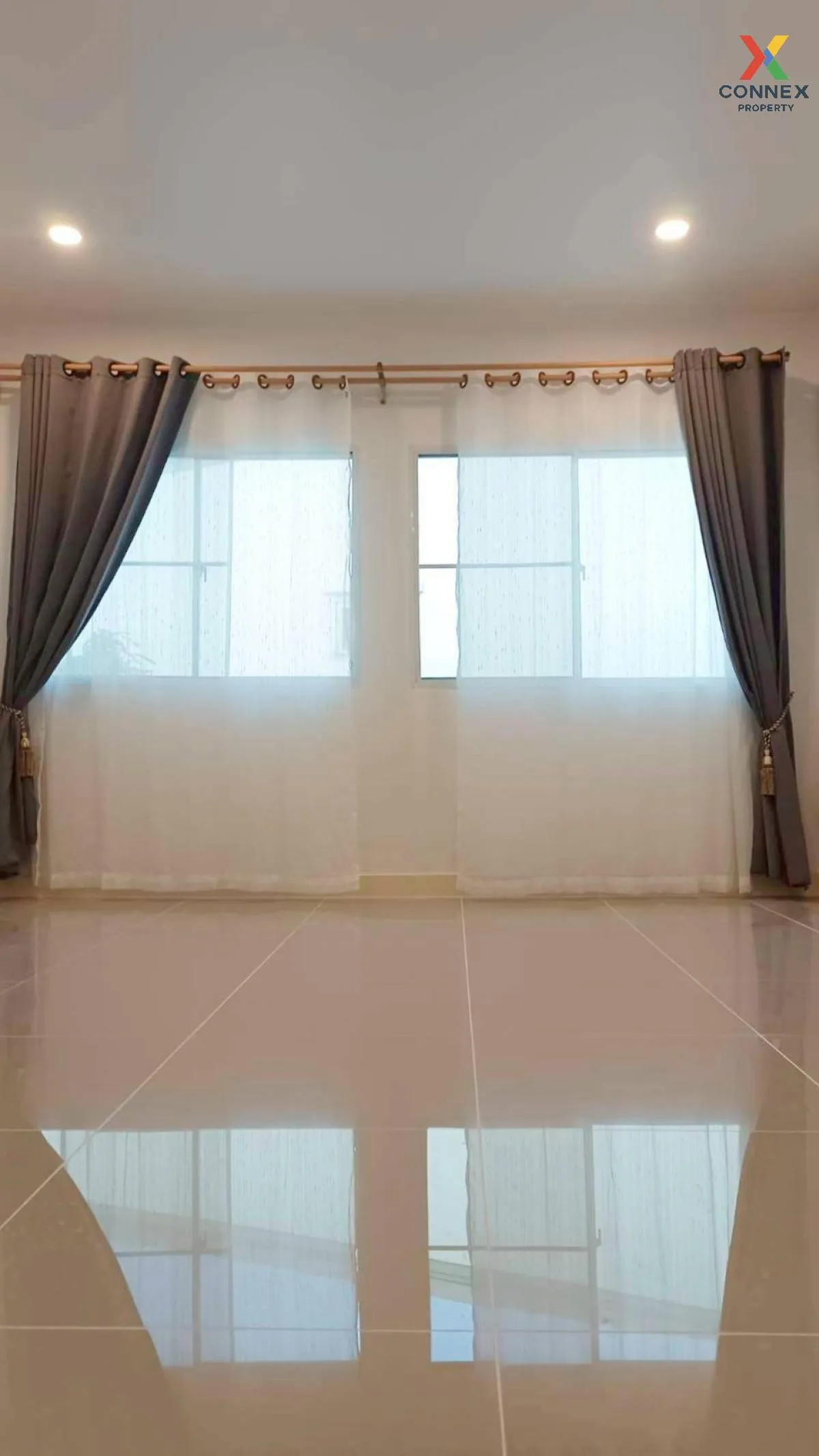 For Sale Townhouse/Townhome  , Sena Vila 91 , newly renovated , P