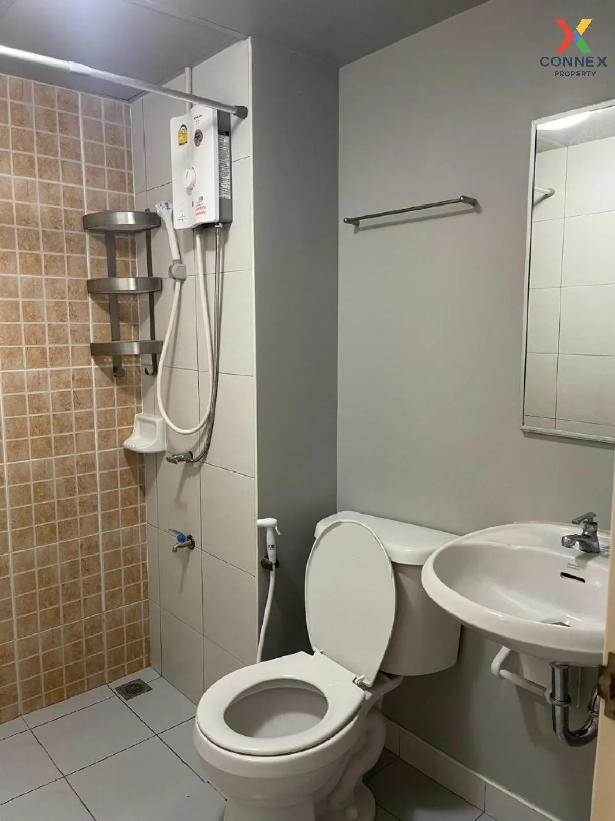 For Sale Condo , Lumpini CondoTown Romklao - Suvarnabhumi , Khlon