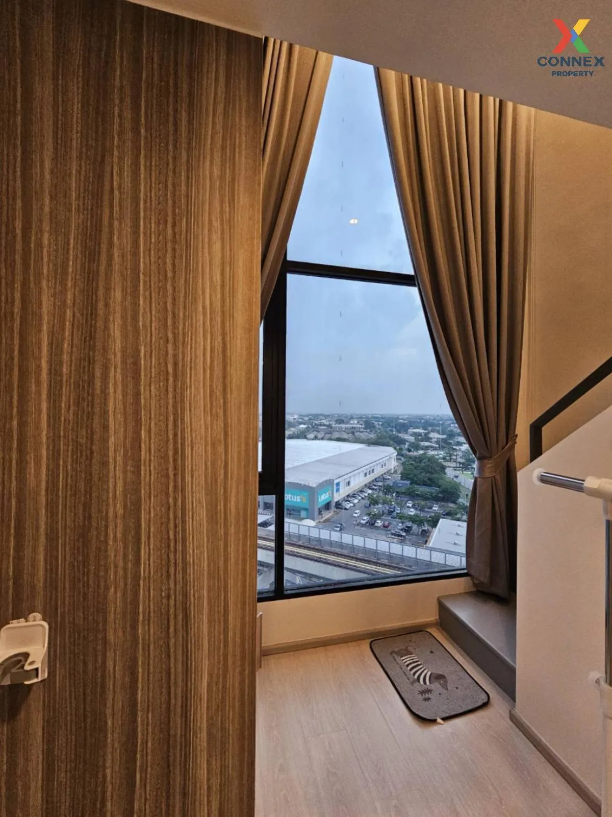 ขายคอนโด  ไนท์บริดจ์ พหลโยธิน อินเตอร์เชนจ์ BTS-วัดพระศรีมหาธาตุ 