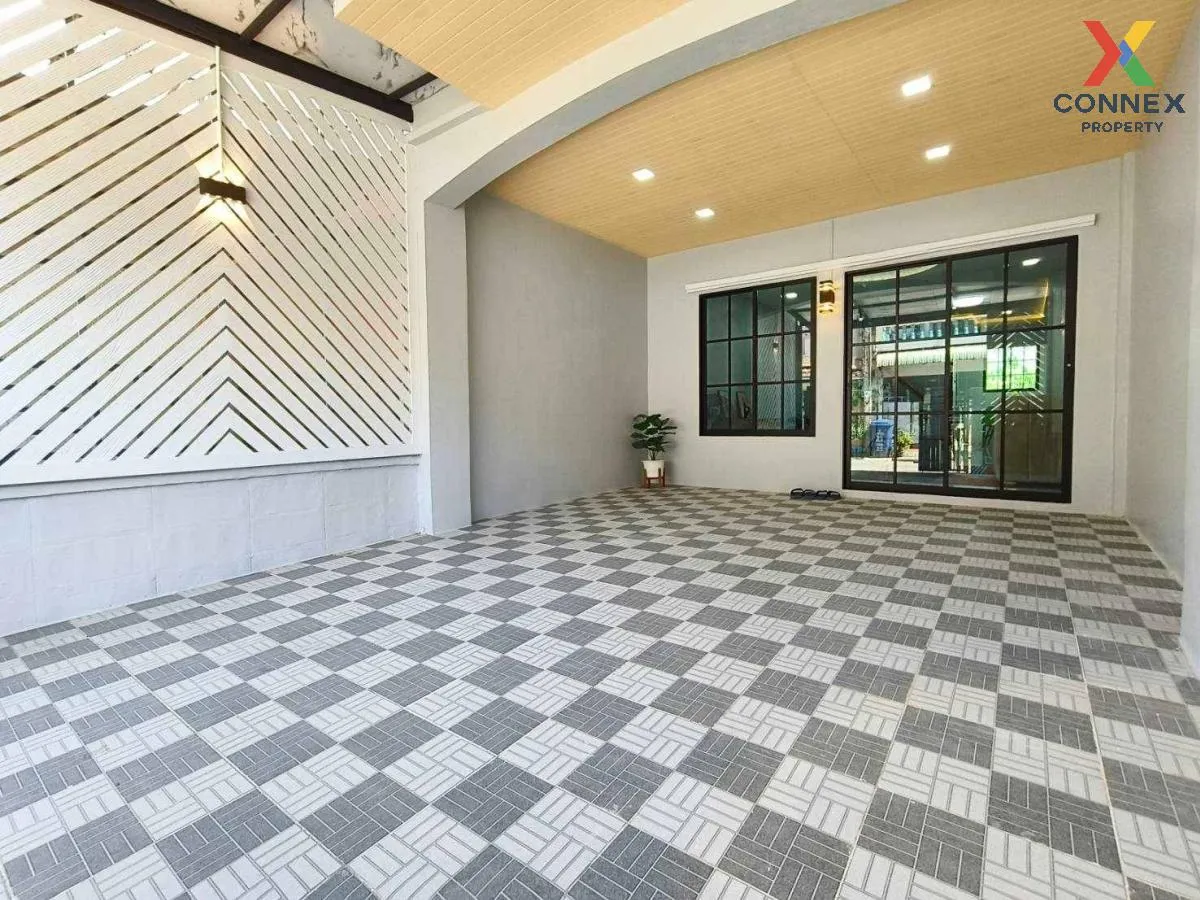 ขายทาวน์เฮ้าส์/ทาวน์โฮม  เค.ซี. รามอินทรา 4 รีโนเวทใหม่ สามวาตะวั 2