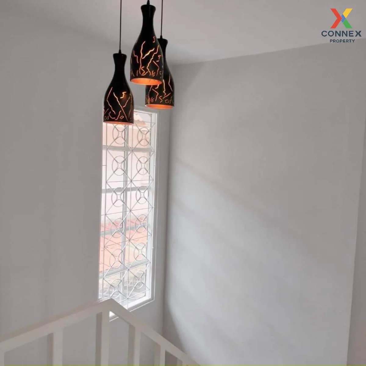 For Sale Townhouse/Townhome  , Baan Pruksa 9 , corner unit , newl