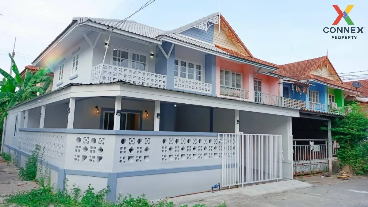 For Sale Townhouse/Townhome  , Baan Pruksa 9 , corner unit , newl 1