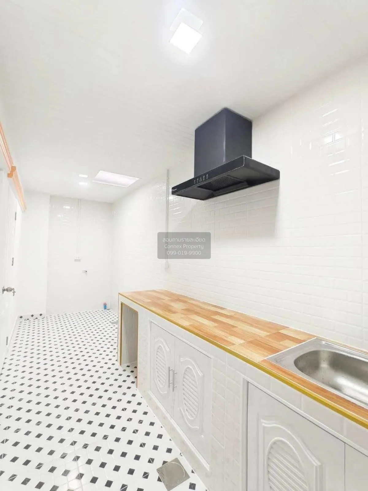 ขายทาวน์เฮ้าส์/ทาวน์โฮม  ฟ้าชมพฤกษ์ รีโนเวทใหม่ ลำลูกกา ลำลูกกา ป