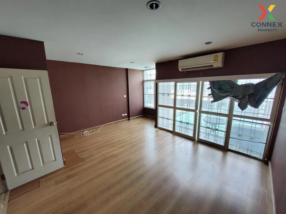 ขายทาวน์เฮ้าส์/ทาวน์โฮม  เดอะ ปาร์ค แอท แฟชั่น รีโนเวทใหม่ คันนาย