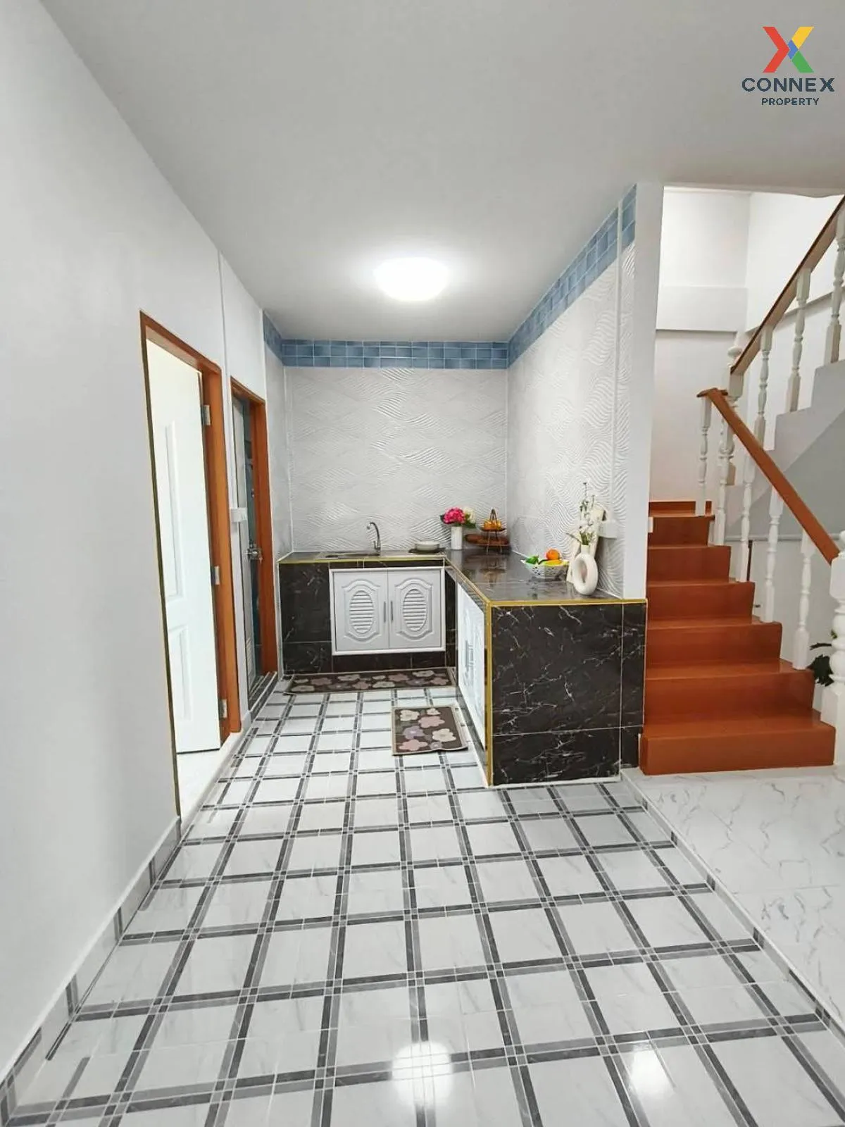 ขายทาวน์เฮ้าส์/ทาวน์โฮม  แดนทองวิลเลจ วัชรพล รีโนเวทใหม่ ท่าแร้ง 