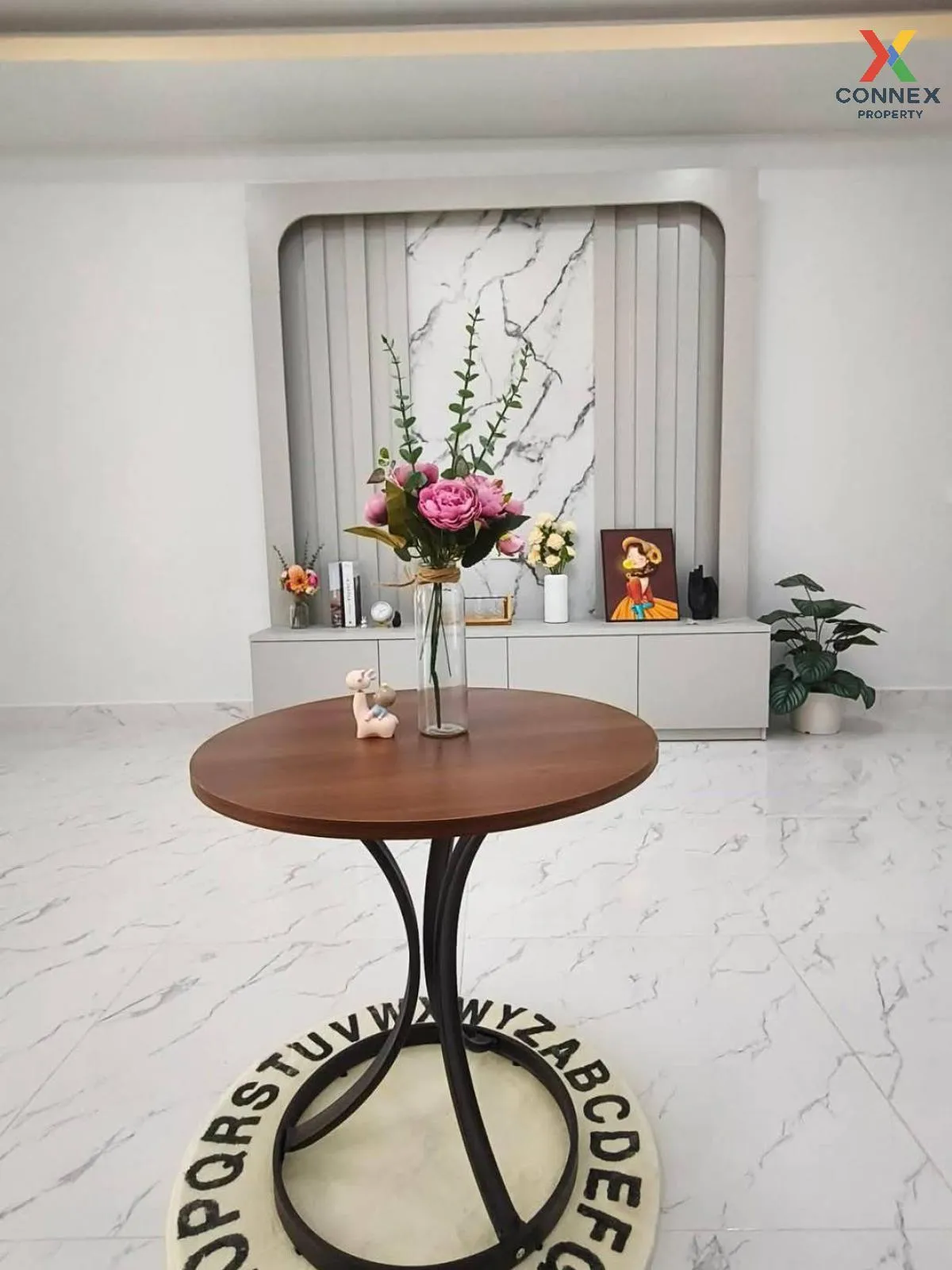 ขายทาวน์เฮ้าส์/ทาวน์โฮม  แดนทองวิลเลจ วัชรพล รีโนเวทใหม่ ท่าแร้ง 