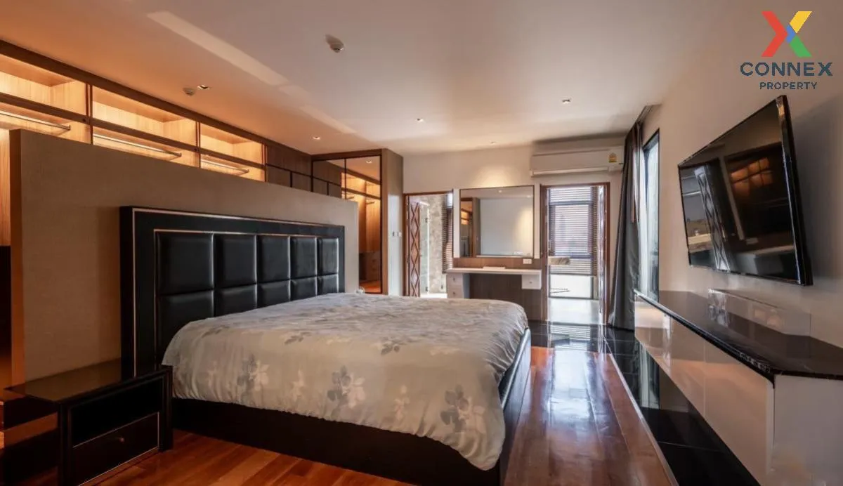 For Rent Single house pool villaKrungthep Kreetha Hua Mak Soi 7 ,