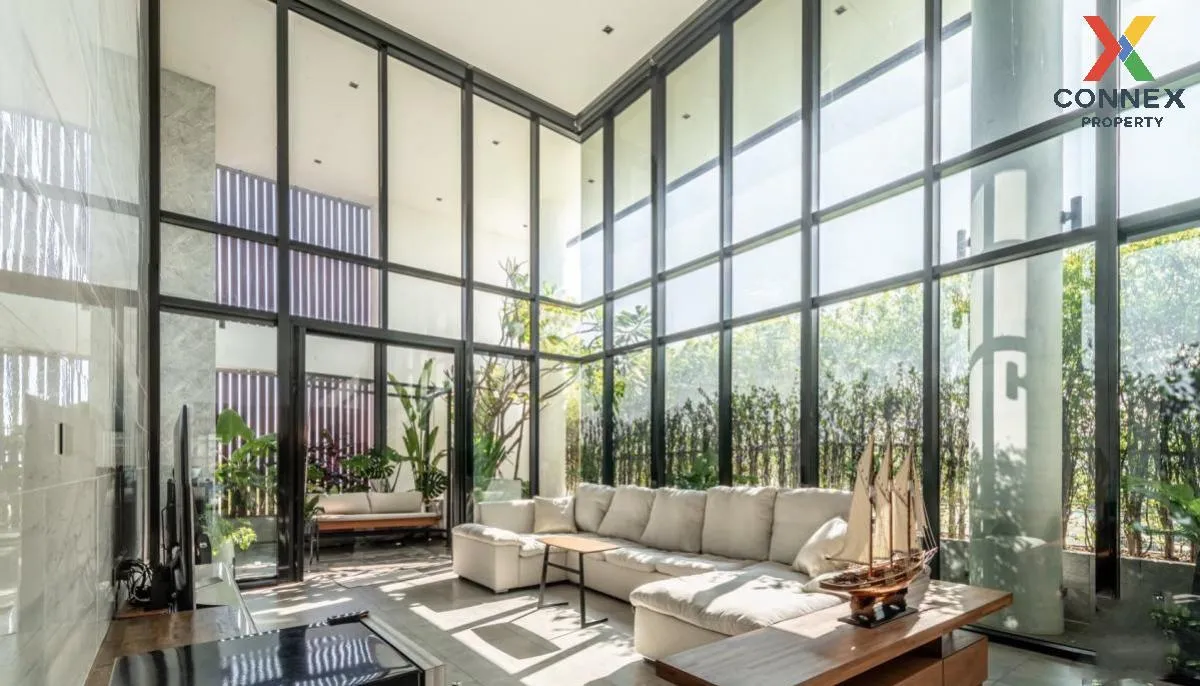 For Rent Single house pool villaKrungthep Kreetha Hua Mak Soi 7 , 3