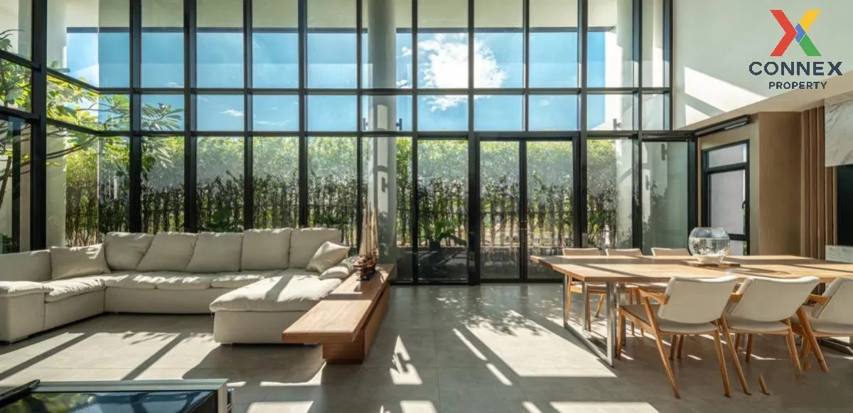 For Rent Single house pool villaKrungthep Kreetha Hua Mak Soi 7 , 4