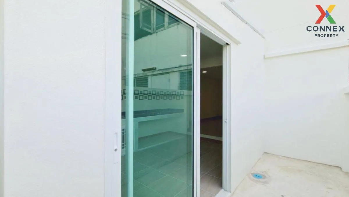 ขายทาวน์เฮ้าส์/ทาวน์โฮม  บ้านสวนศุภาวัฒน์ บ้านกลาง เมืองปทุมธานี  ขายทาวน์เฮ้าส์/ทาวน์โฮม  บ้านสวนศุภาวัฒน์ บ้านกลาง เมืองปทุมธานี