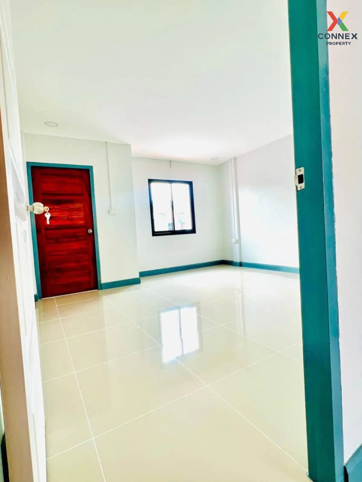 For Sale Townhouse/Townhome  , Rueang Nakhon Villa , newly renova