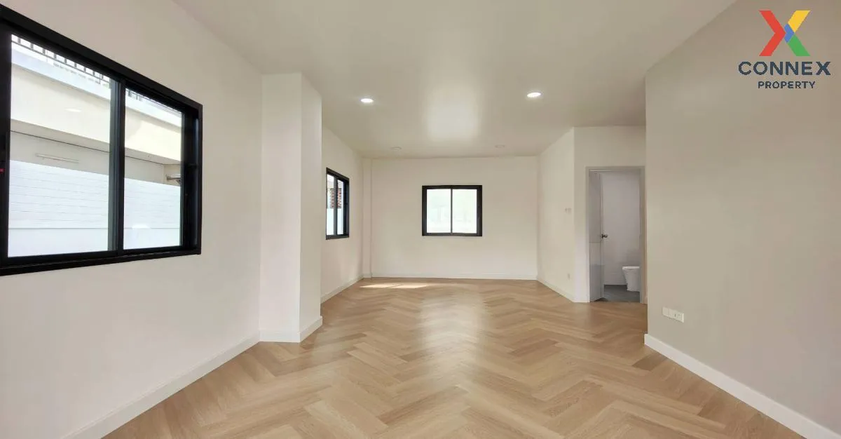 For Sale House , Baan Sap Muen Saen 2 , Ban Chang , Mueang Pathum 4