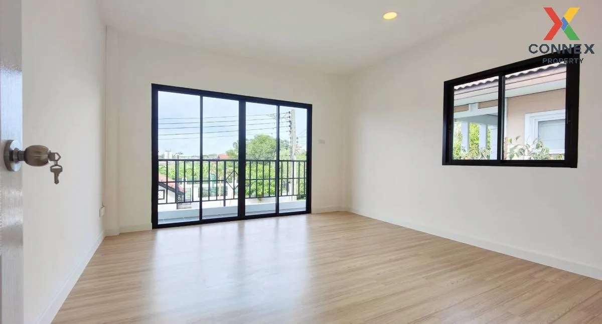 For Sale House , Baan Sap Muen Saen 2 , Ban Chang , Mueang Pathum