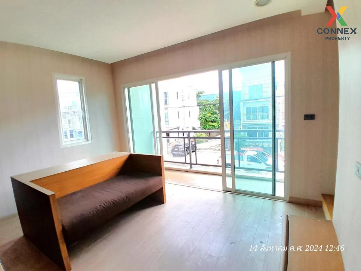 ขายทาวน์เฮ้าส์/ทาวน์โฮม  ดีลักซ์ ทาวน์ เลียบทางด่วน-รามอินทรา ท่า ขายทาวน์เฮ้าส์/ทาวน์โฮม  ดีลักซ์ ทาวน์ เลียบทางด่วน-รามอินทรา ท่า