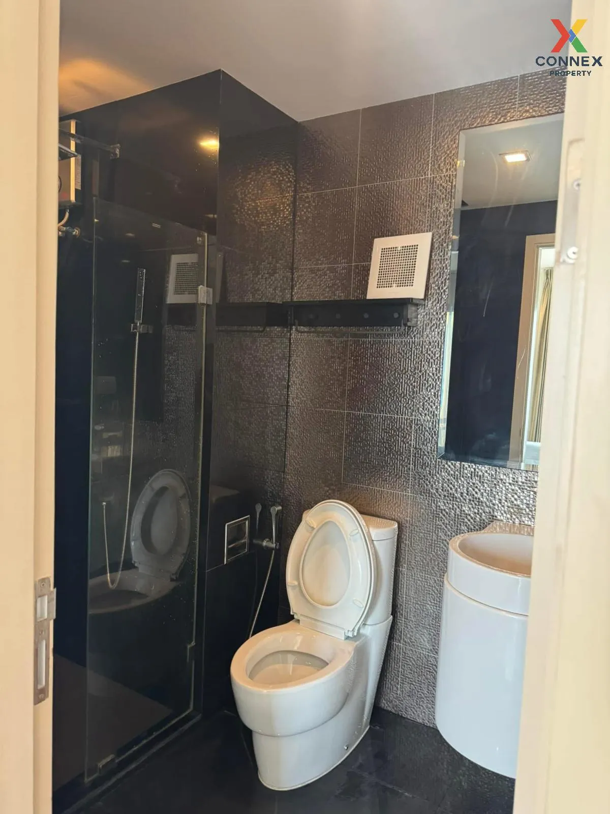 เช่าคอนโด  ริทึ่ม สุขุมวิท 36-38 BTS-ทองหล่อ พระโขนง เขต คลองเตย  4