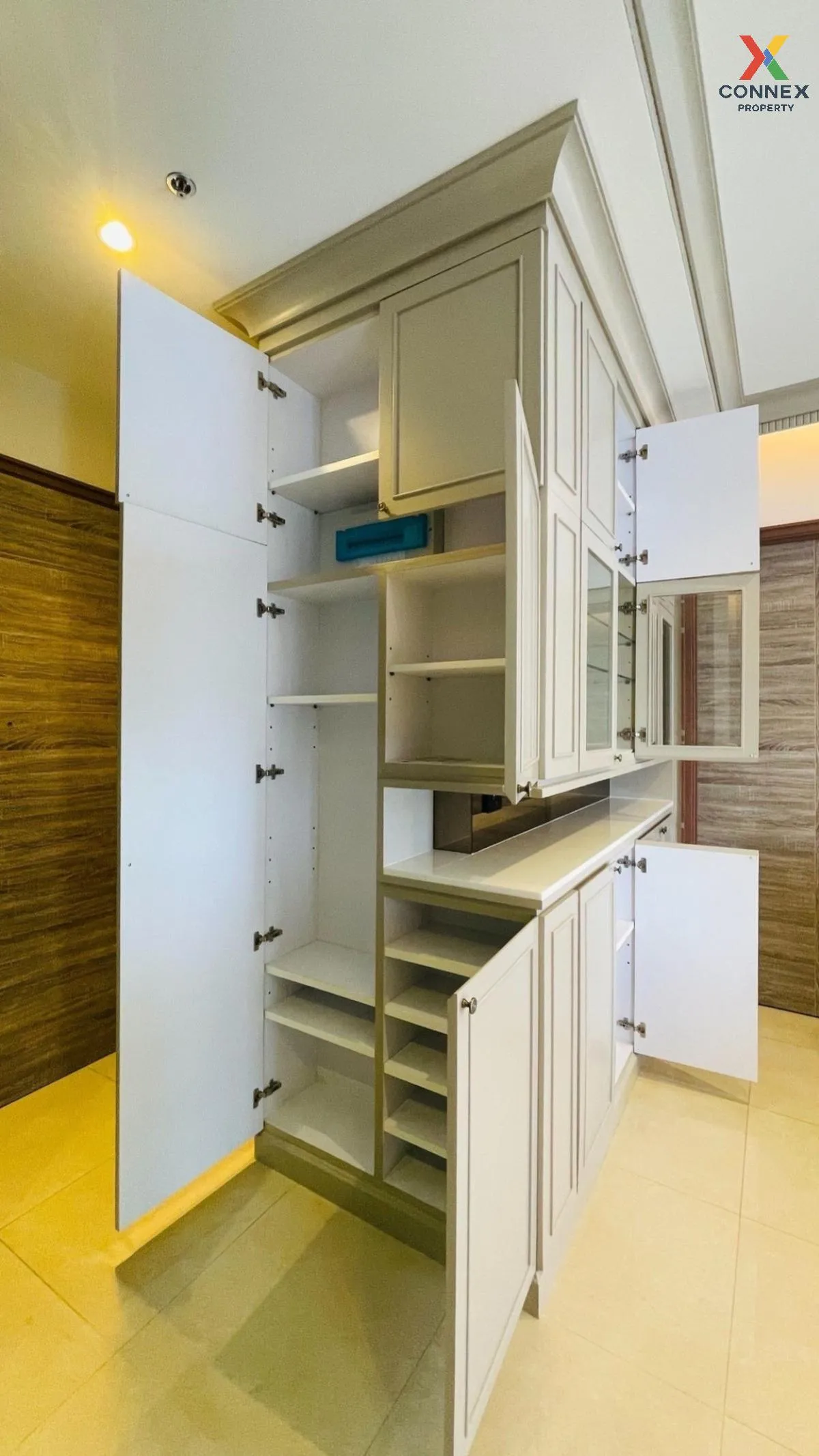 For Sale Condo , Mayfair Place Sukhumvit 50 , wide frontage , new