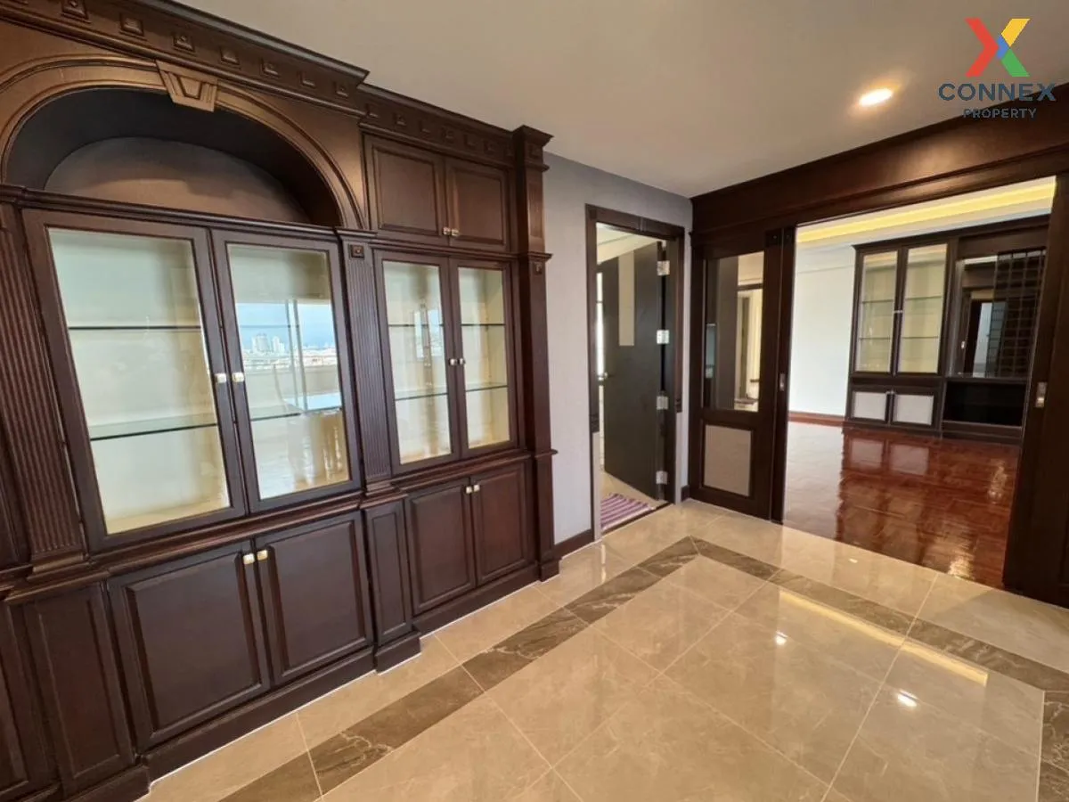 ขายคอนโด  ริเวอร์ไซด์ วิลล่า คอนโดมิเนียม 1 วิวสวย วิวแม่น้ำ บางโ