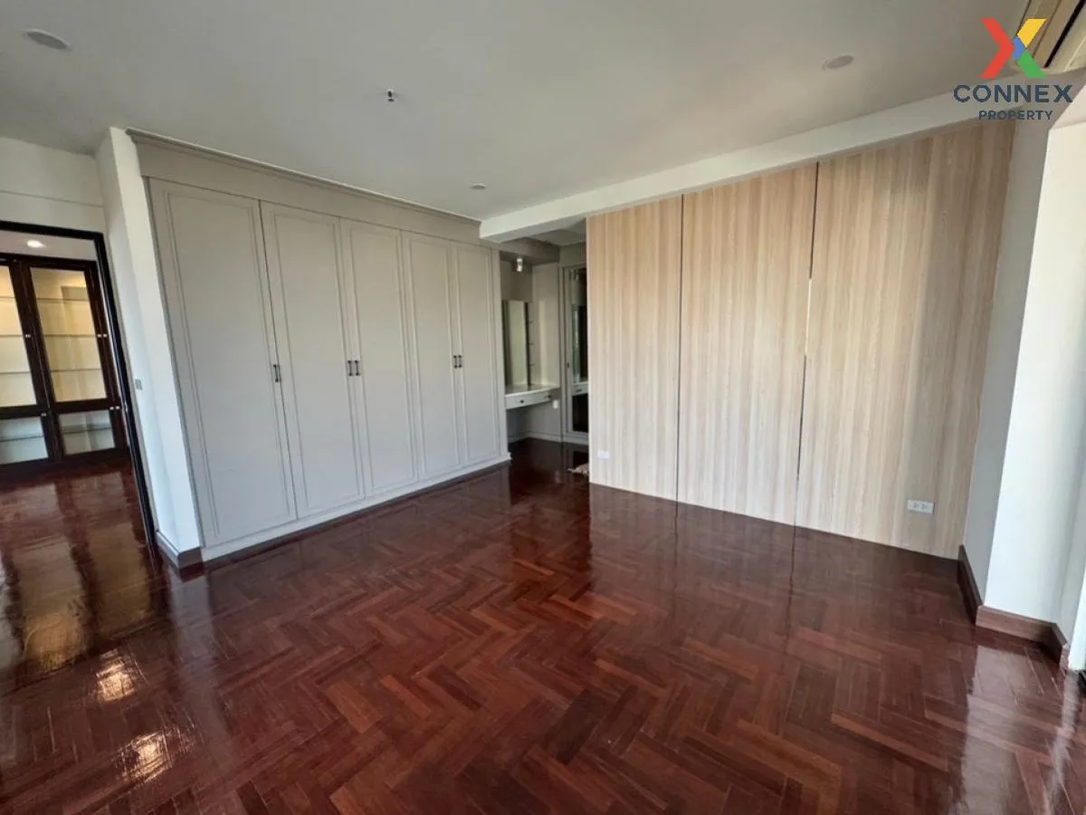 ขายคอนโด  ริเวอร์ไซด์ วิลล่า คอนโดมิเนียม 1 วิวสวย วิวแม่น้ำ บางโ