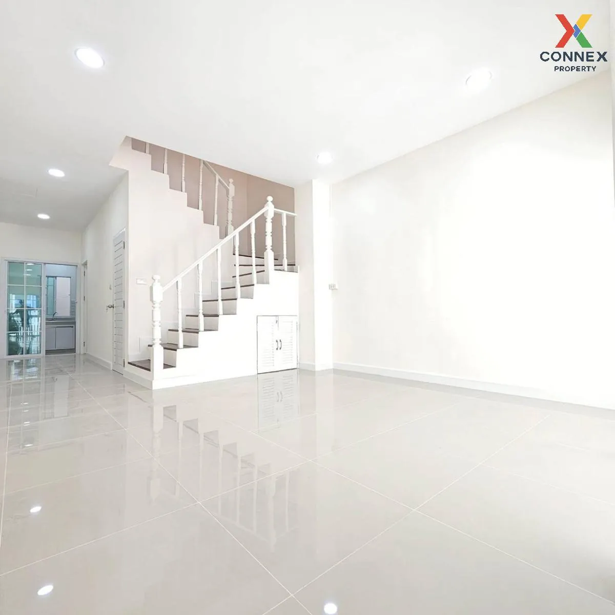 ขายทาวน์เฮ้าส์/ทาวน์โฮม  นนท์ทิวาการ์เด้น บ้านใหม่ รีโนเวทใหม่ บ้ 3