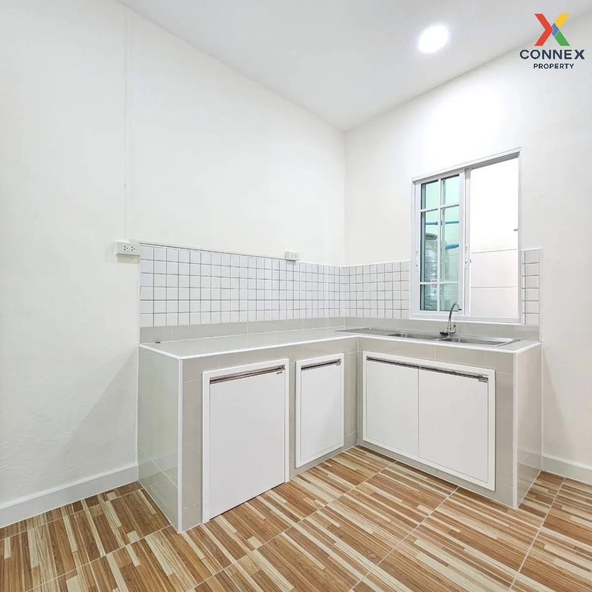 ขายทาวน์เฮ้าส์/ทาวน์โฮม  นนท์ทิวาการ์เด้น บ้านใหม่ รีโนเวทใหม่ บ้