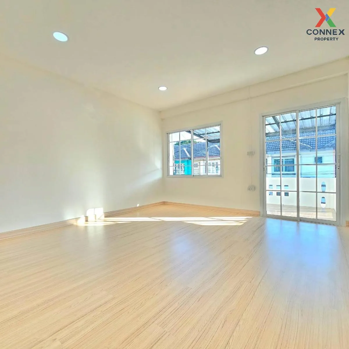 ขายทาวน์เฮ้าส์/ทาวน์โฮม  นนท์ทิวาการ์เด้น บ้านใหม่ รีโนเวทใหม่ บ้