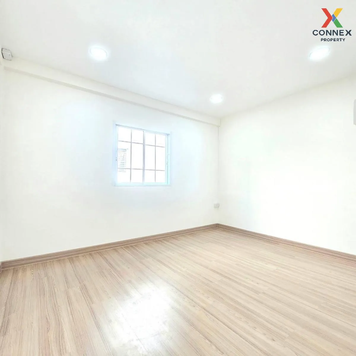 ขายทาวน์เฮ้าส์/ทาวน์โฮม  นนท์ทิวาการ์เด้น บ้านใหม่ รีโนเวทใหม่ บ้