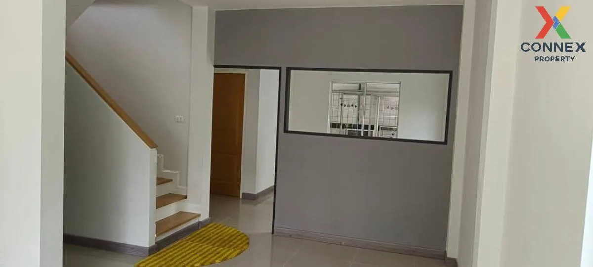 For Sale Townhouse/Townhome  , Baan Fah Piyarom Premier Park Rang