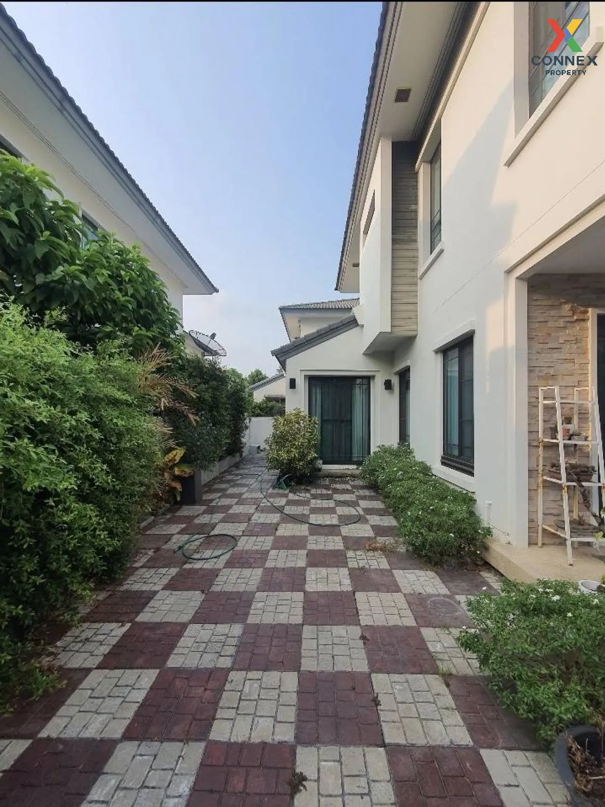 For Rent House , Mantana Lake Watcharapol , O Ngoen , Khlong Sam 