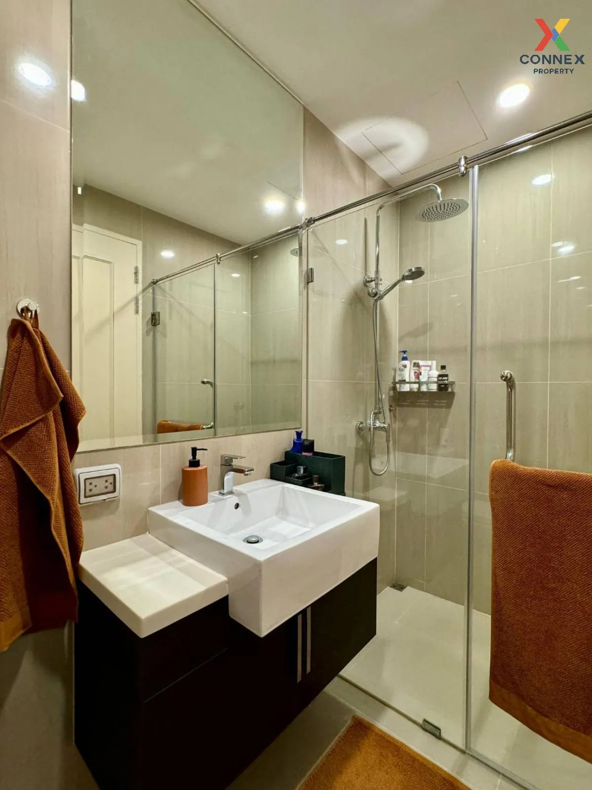 เช่าคอนโด  วิลล่า อโศก MRT-เพชรบุรี มักกะสัน เขต ราชเทวี กรุงเทพ 